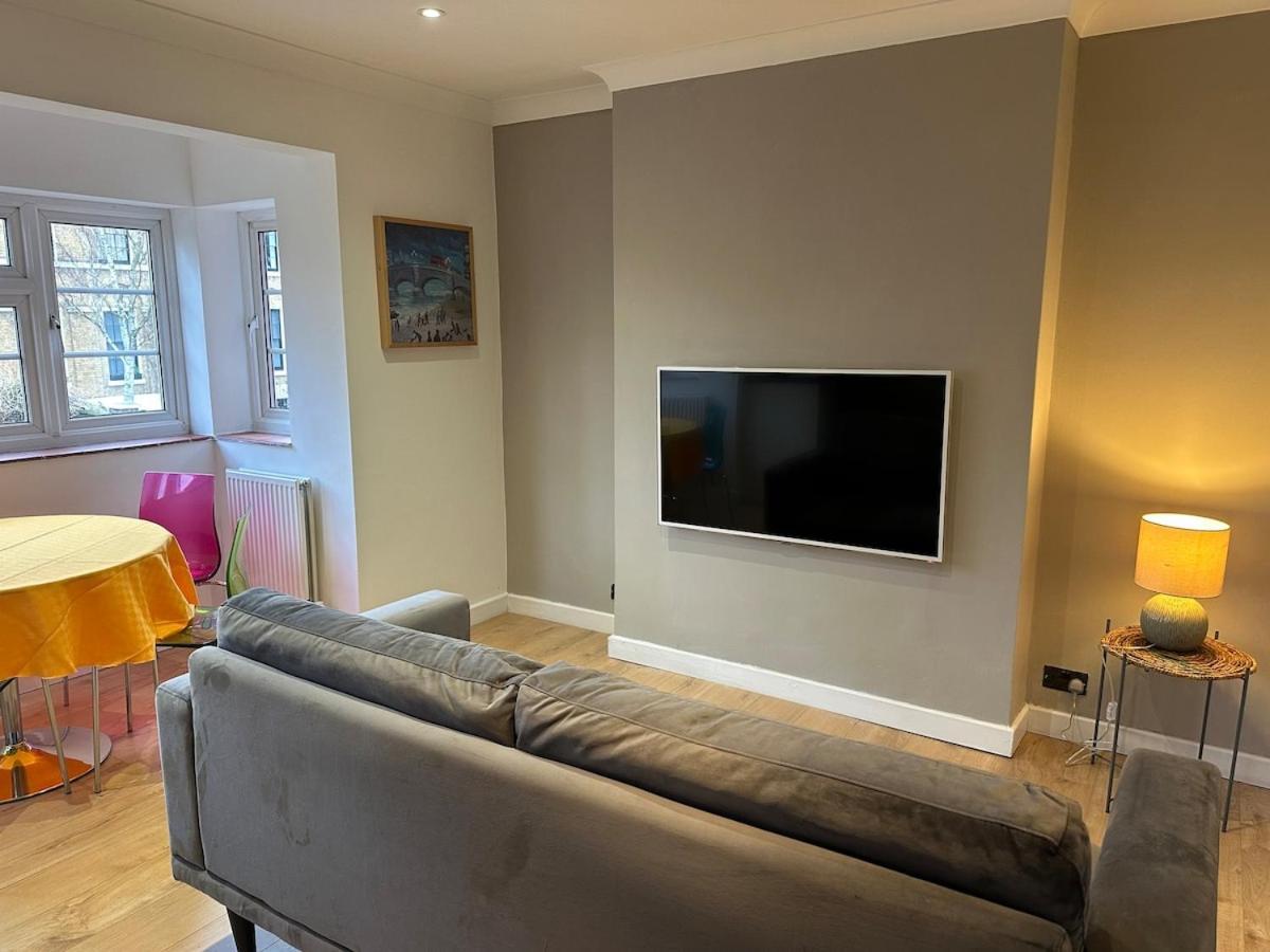 Newly Refurbished Two Bedrooms Flat Appartamento Londra